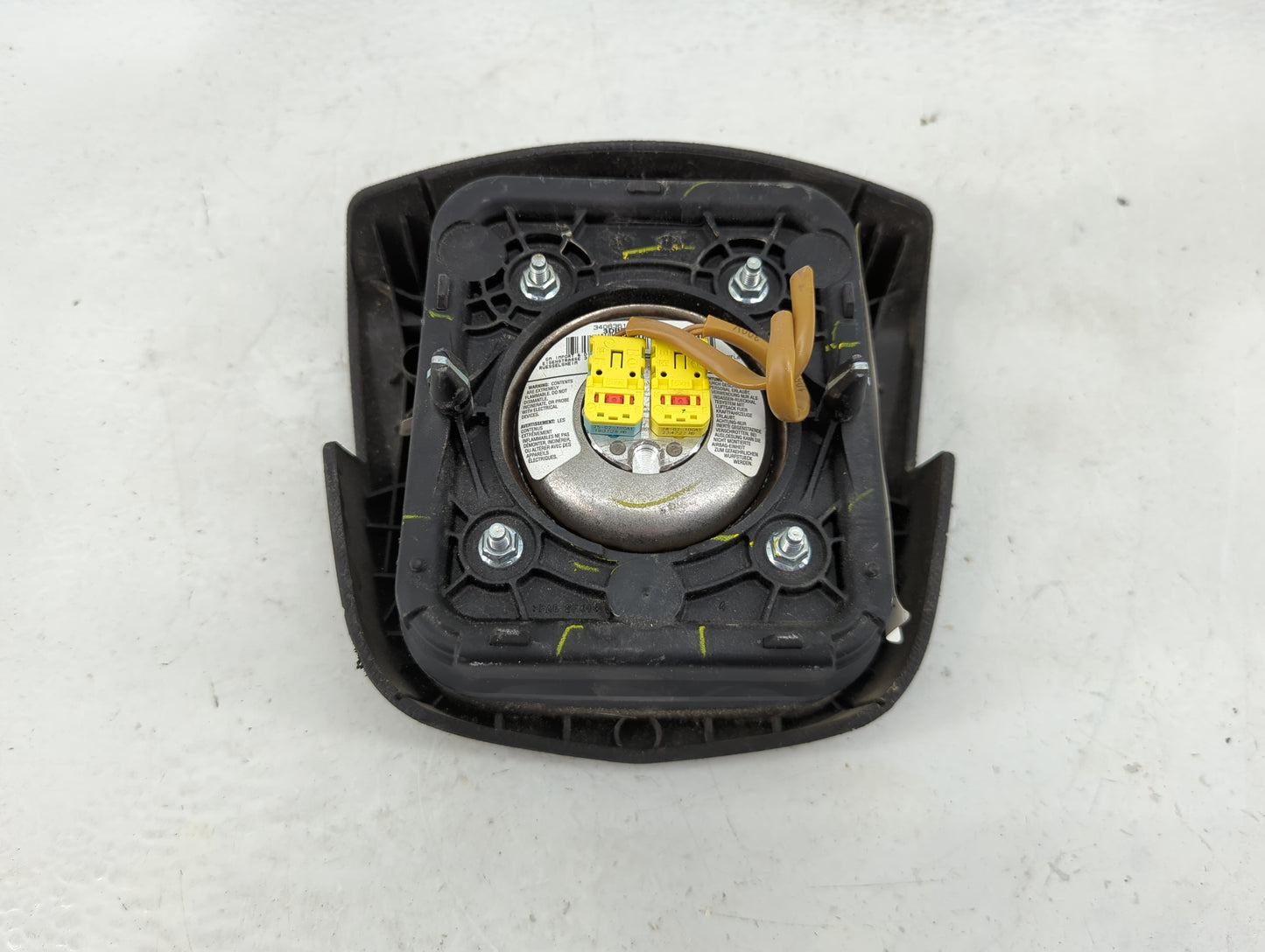 2010 Cadillac Srx Air Bag Driver Left Steering Wheel Mounted Fits OEM Used Auto Parts - Oemusedautoparts1.com