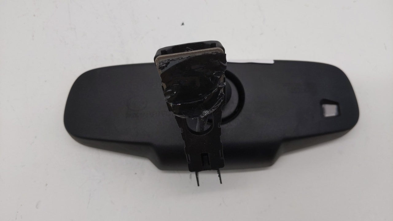 2010-2016 Cadillac Srx Interior Rear View Mirror Replacement OEM P/N:E1102639 E11046391 Fits OEM Used Auto Parts - Oemusedau