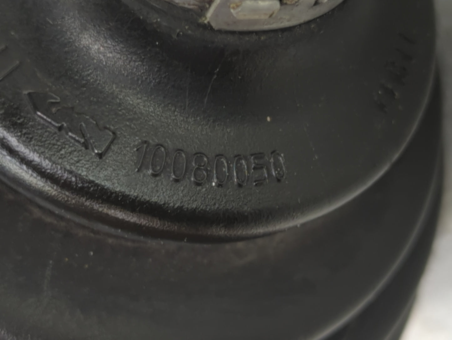 2010-2011 Cadillac Srx Axle Shaft Front Driver Cv C/v - Oemusedautoparts1.com