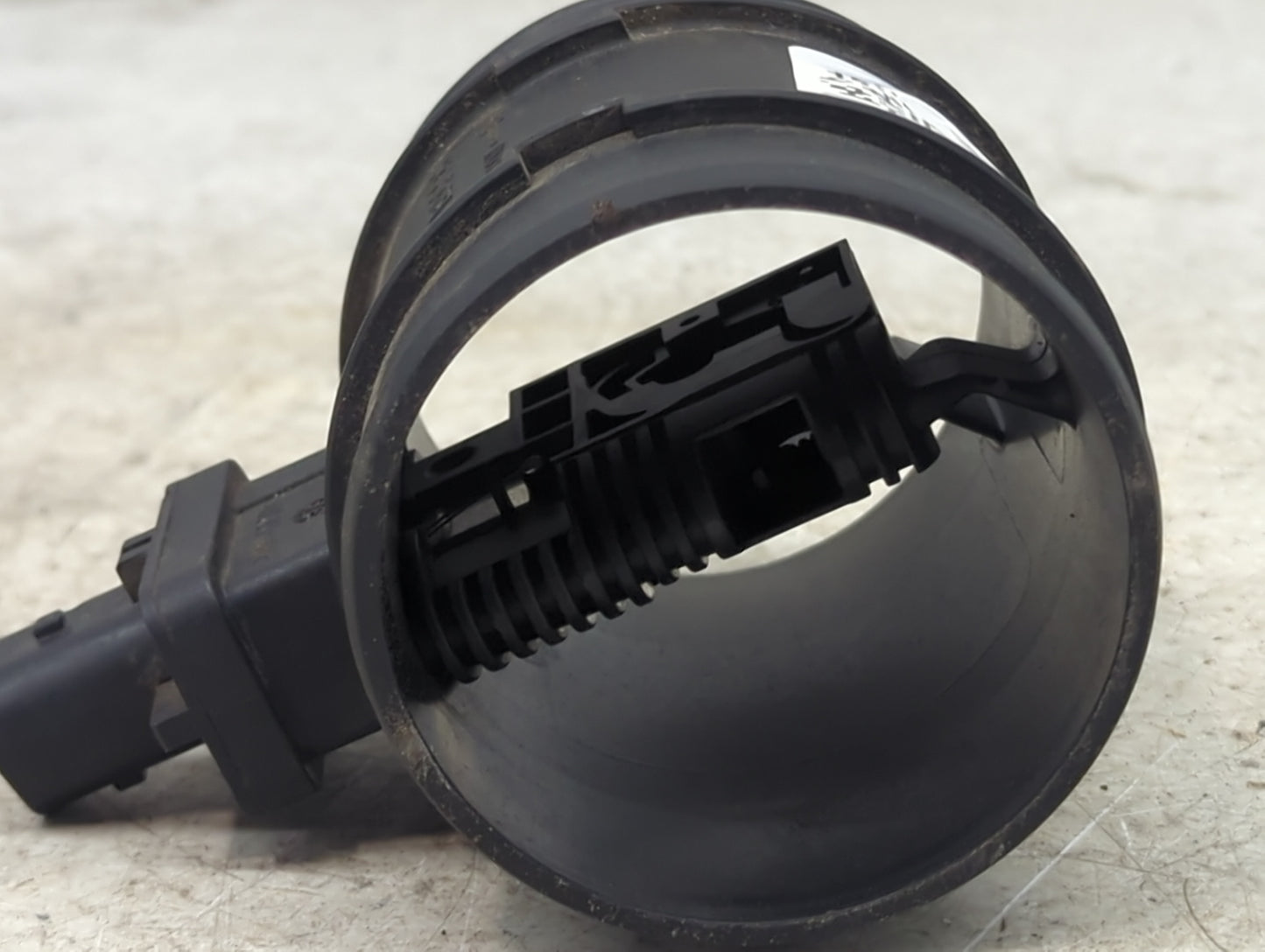 2009-2011 Chevrolet Aveo Mass Air Flow Meter Maf 1488463 - Oemusedautoparts1.com