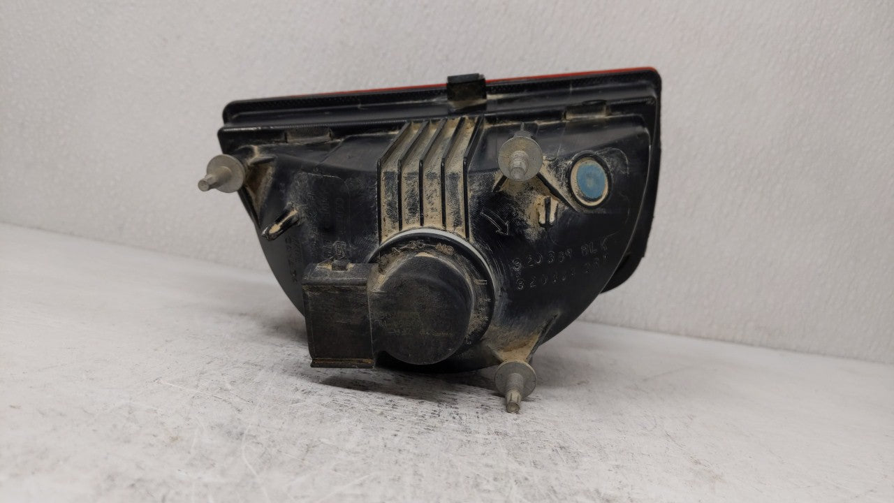 2010-2013 Chevrolet Camaro Tail Light Assembly Passenger Right OEM P/N:PC50040 PC50039 Fits Fits 2010 2011 2012 2013 OEM Use