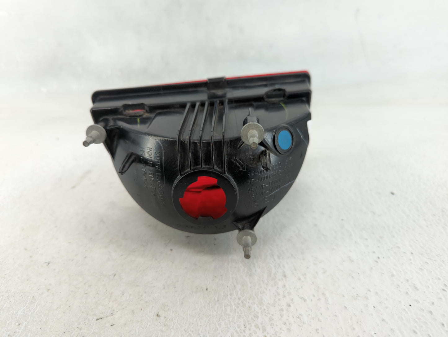 2010-2013 Chevrolet Camaro Tail Light Assembly Passenger Right OEM P/N:92212648 Fits Fits 2010 2011 2012 2013 OEM Used Auto