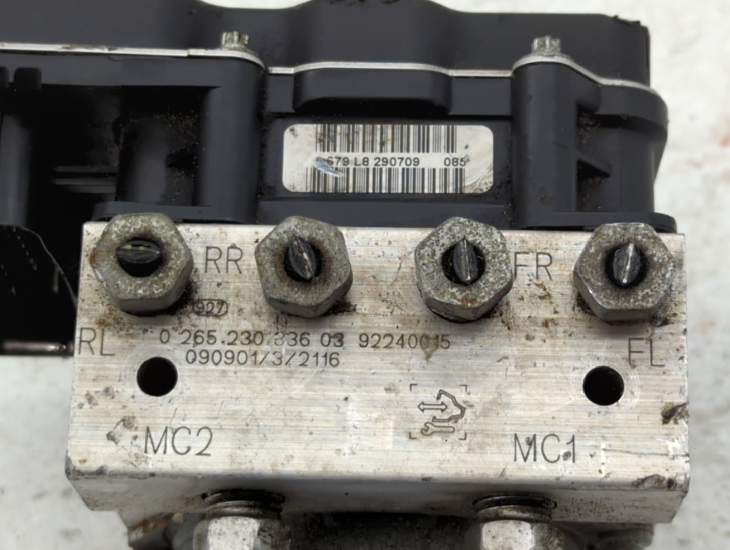 2010-2011 Chevrolet Camaro ABS Pump Control Module Replacement P/N:92240015 0 265 230 336 03 Fits Fits 2010 2011 OEM Used Au