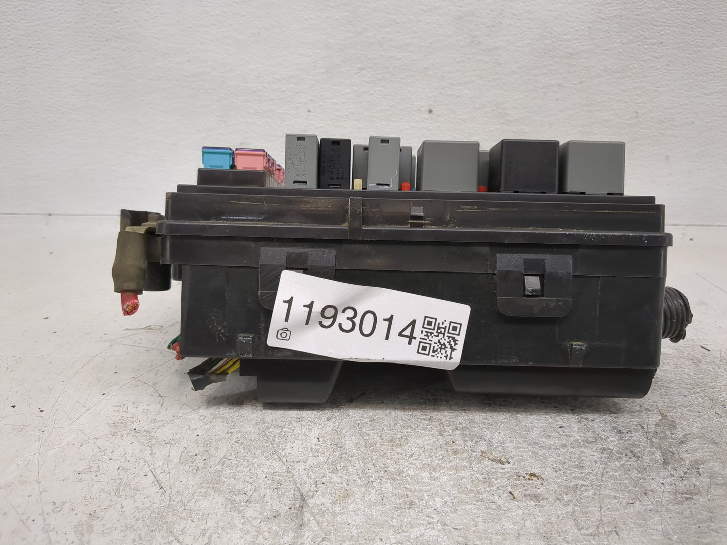 2008-2010 Chevrolet Cobalt Fusebox Fuse Box Panel Relay Module Fits Fits 2008 2009 2010 OEM Used Auto Parts - Oemusedautopar