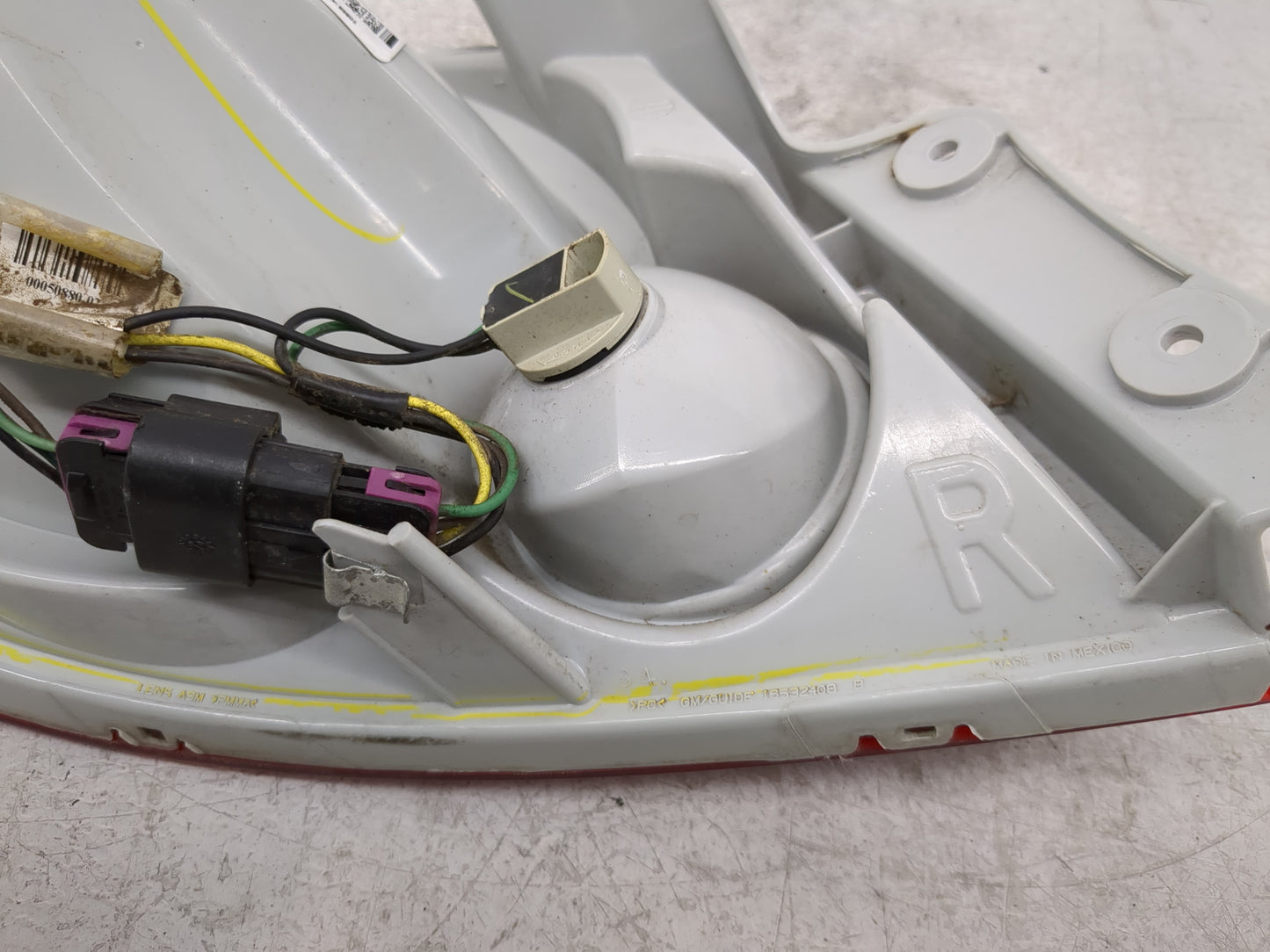 2005-2010 Chevrolet Cobalt Tail Light Assembly Passenger Right OEM Fits Fits 2005 2006 2007 2008 2009 2010 OEM Used Auto Par