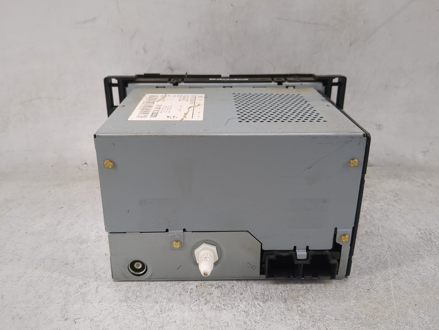 2009-2010 Chevrolet Cobalt Radio AM FM Cd Player Receiver Replacement P/N:20835360 28213766 Fits Fits 2009 2010 OEM Used Aut
