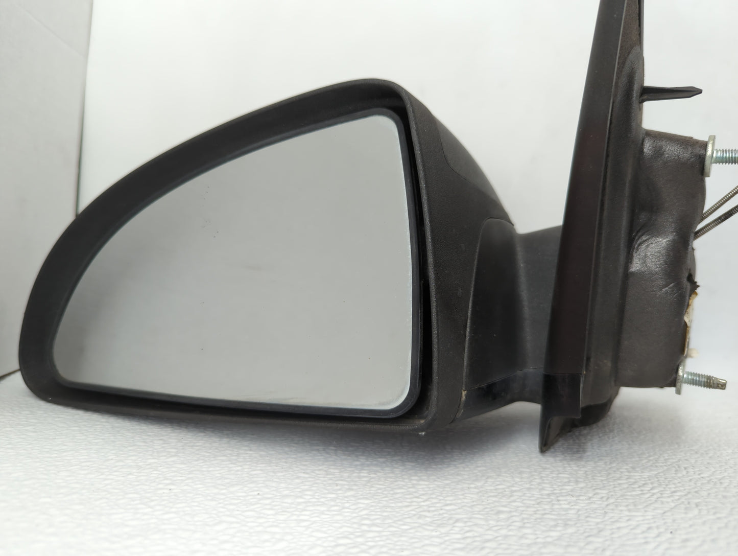 2005-2010 Chevrolet Cobalt Driver Side View Mirror - Left Door Mirror OEM Used - Oemusedautoparts1.com