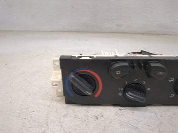 2004-2012 Chevrolet Colorado Climate Control Module Temperature AC/Heater Replacement P/N:25841856 75043 Fits OEM Used Auto Parts