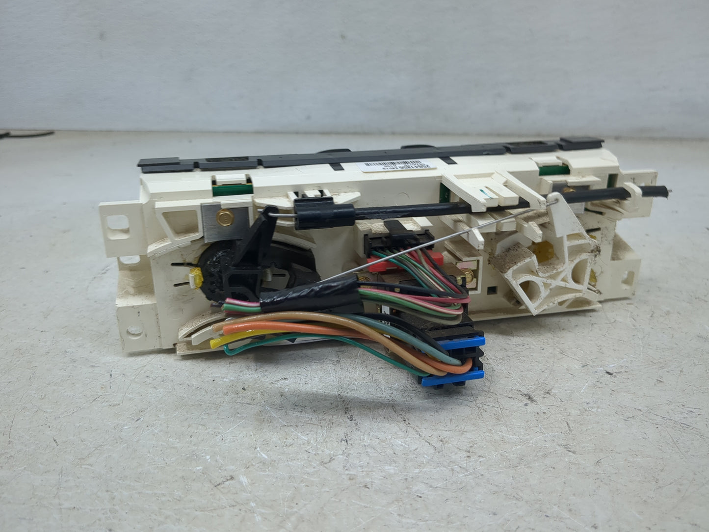 2004-2012 Chevrolet Colorado Climate Control Module Temperature AC/Heater Replacement P/N:25841856 75043 Fits OEM Used Auto