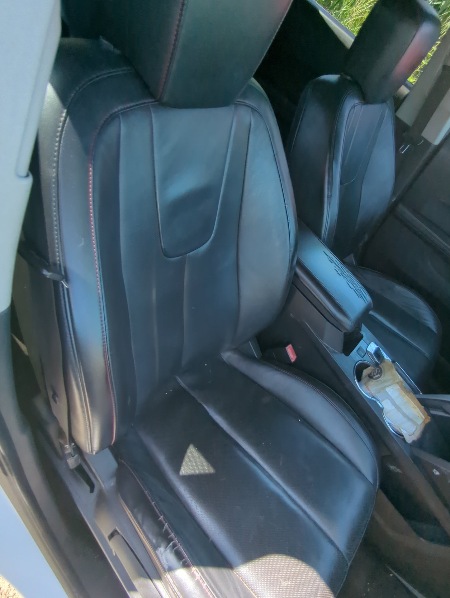 2010-2011 Chevrolet Equinox Passenger Front Seat Oem Black - Oemusedautoparts1.com