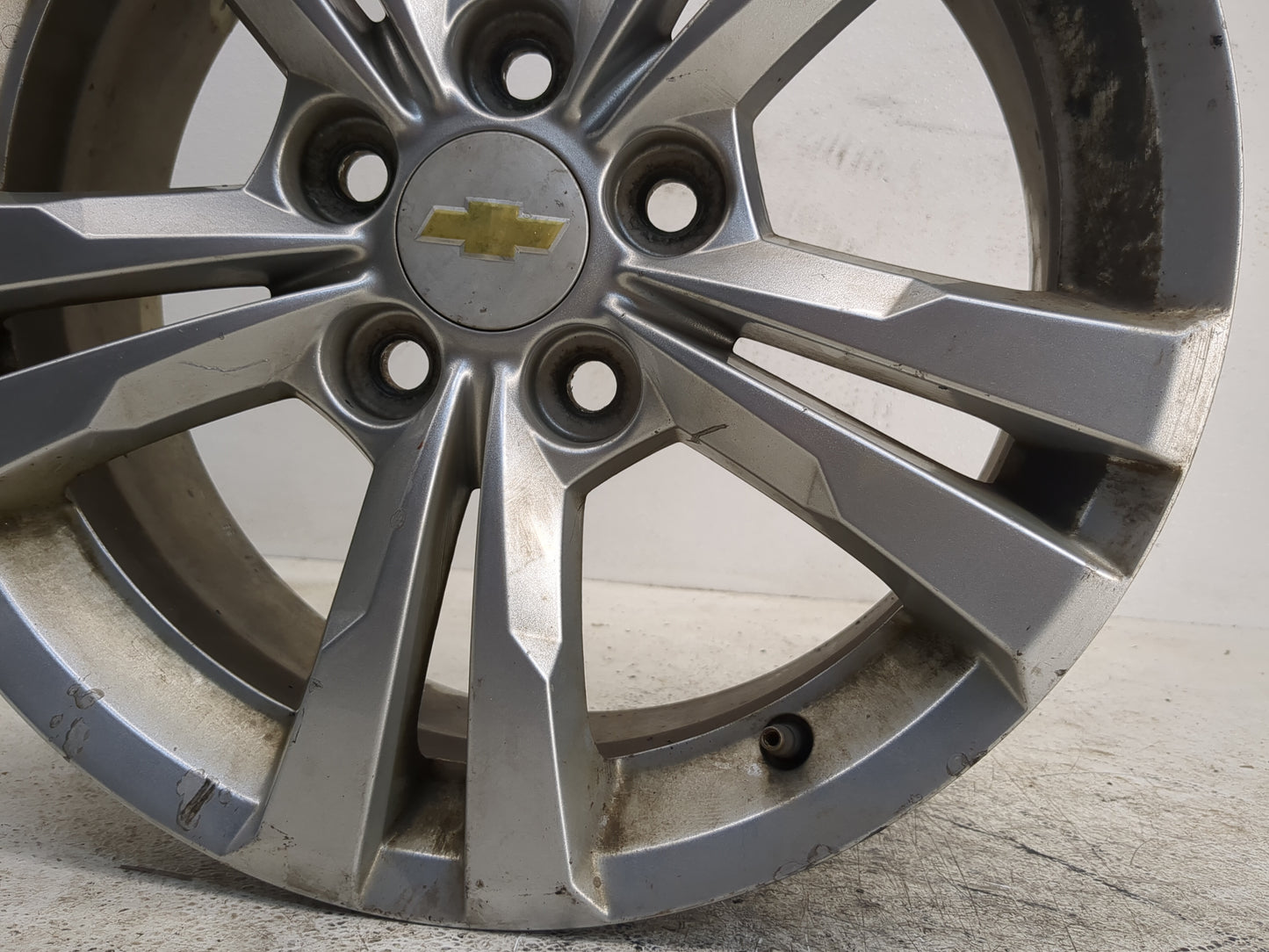 2010-2017 Chevrolet Equinox Oem Wheel Rim 1159806 - Oemusedautoparts1.com