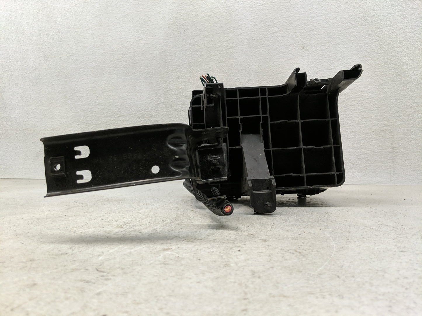 2010 Chevrolet Equinox Fusebox Fuse Box Panel Relay Module P/N:20848337 Fits OEM Used Auto Parts - Oemusedautoparts1.com