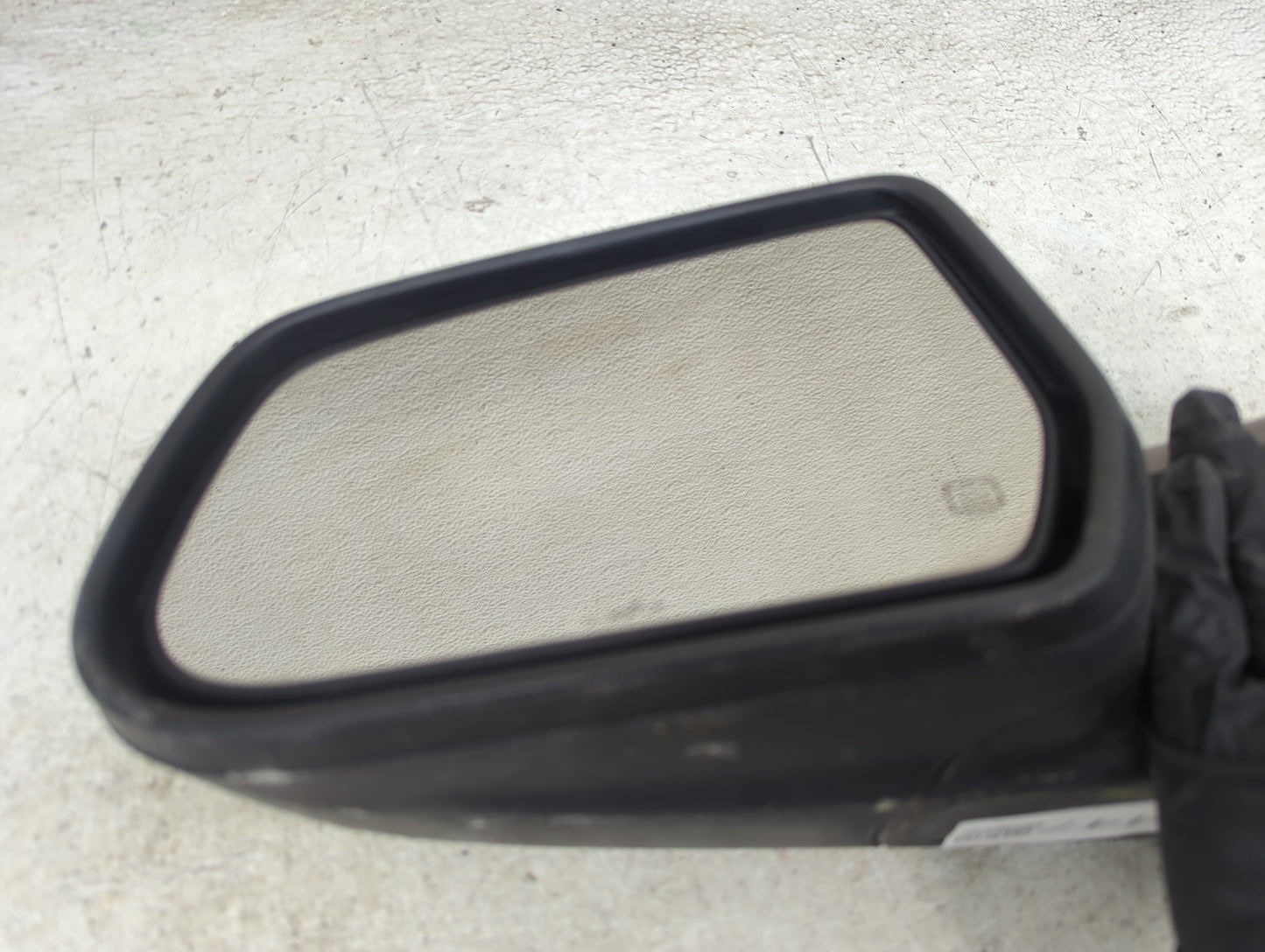2010-2011 Chevrolet Equinox Driver Side View Mirror - Left Door Mirror OEM Used - Oemusedautoparts1.com