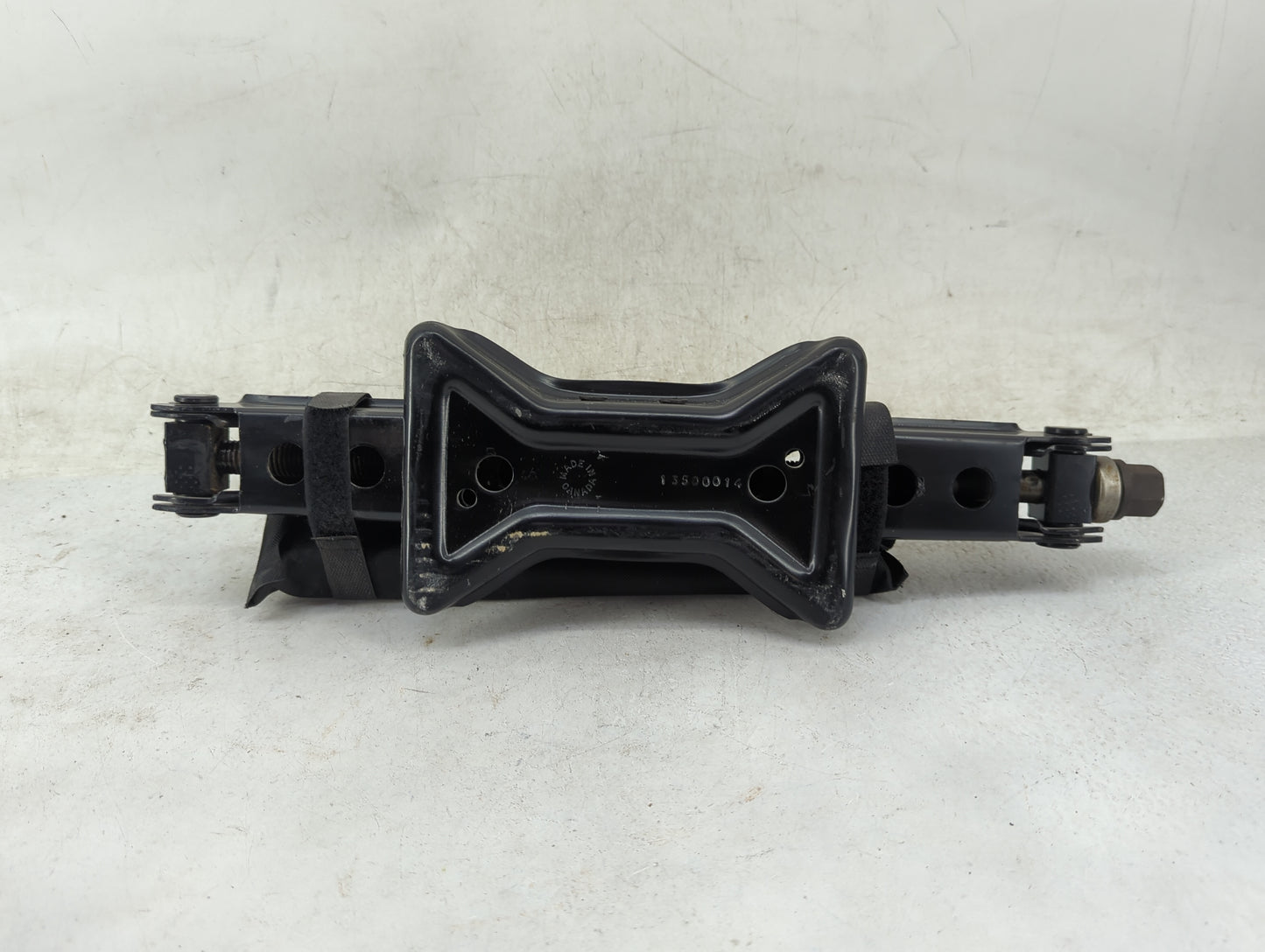 2010 Chevrolet Equinox Spare Scissor Car Jack Black 1460230 - Oemusedautoparts1.com