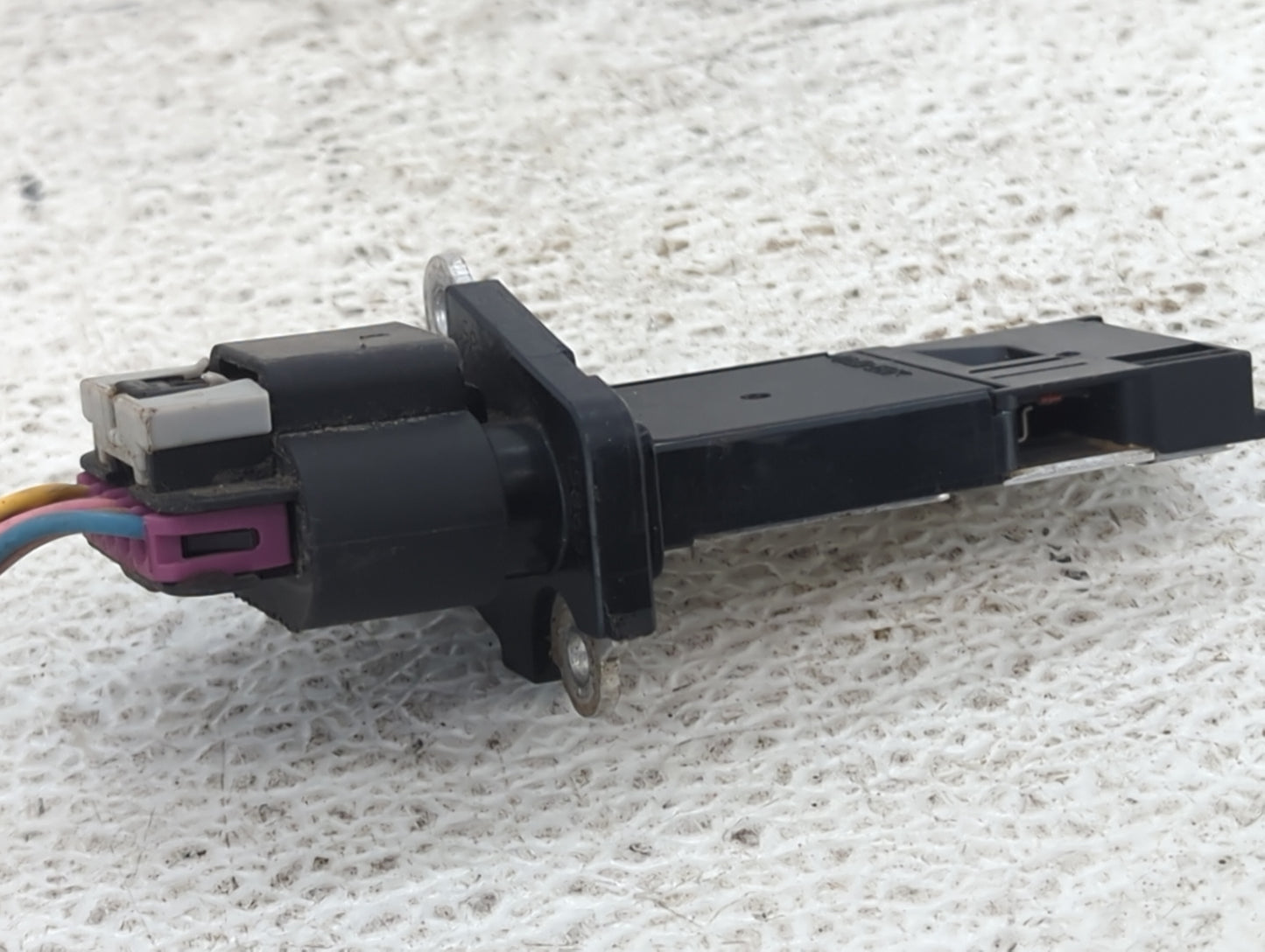 2010-2011 Chevrolet Equinox Mass Air Flow Meter Maf 1487920 - Oemusedautoparts1.com
