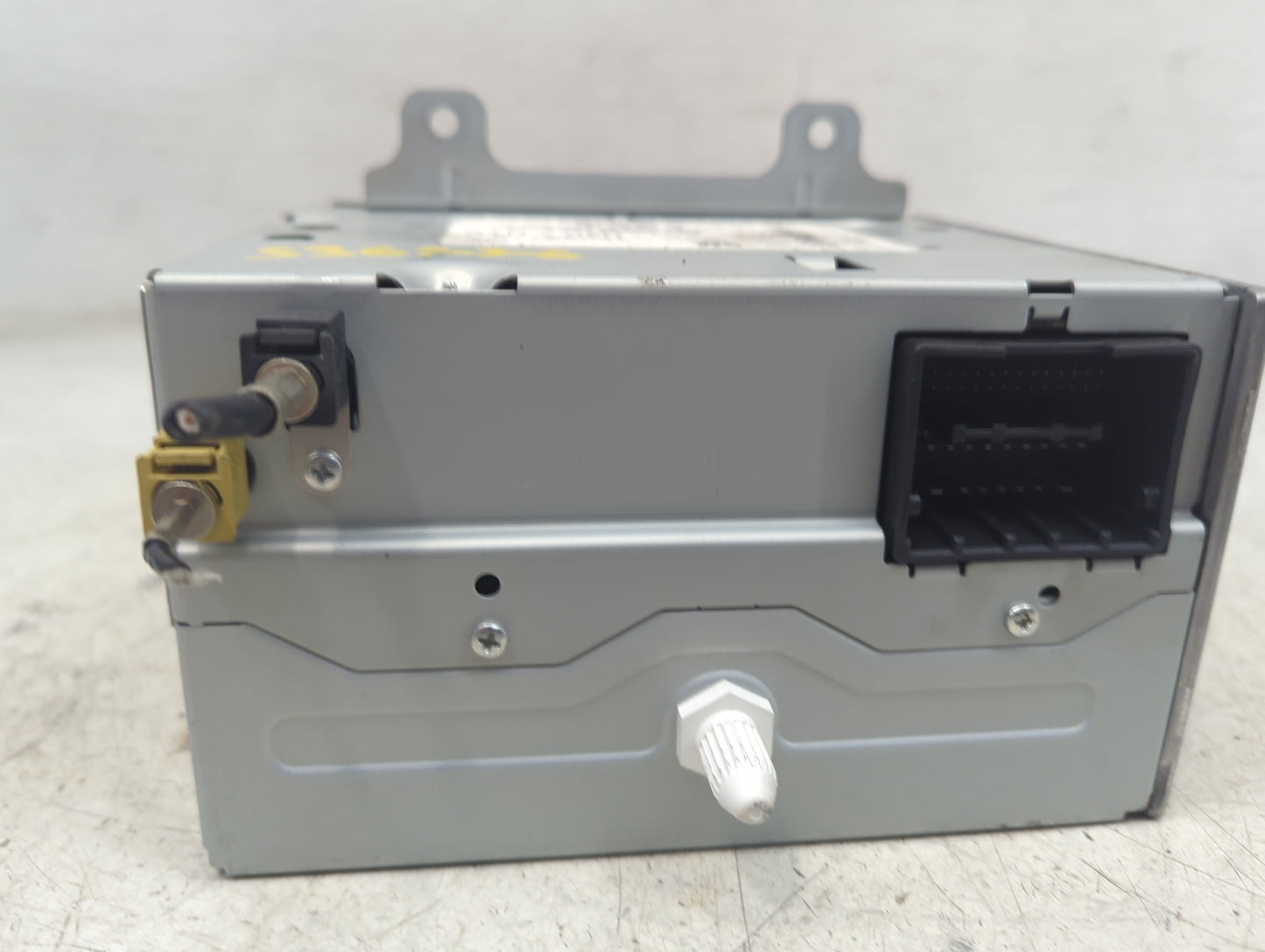 2010 Chevrolet Equinox Radio AM FM Cd Player Receiver Replacement P/N:20854719 Fits Fits 2011 OEM Used Auto Parts - Oemuseda