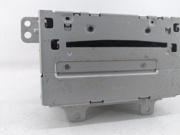 2010 Chevrolet Equinox Radio AM FM Cd Player Receiver Replacement P/N:20854719 20843235 Fits Fits 2011 OEM Used Auto Parts