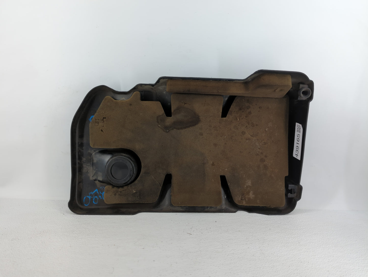 2010 Chevrolet Equinox Engine Cover - Oemusedautoparts1.com