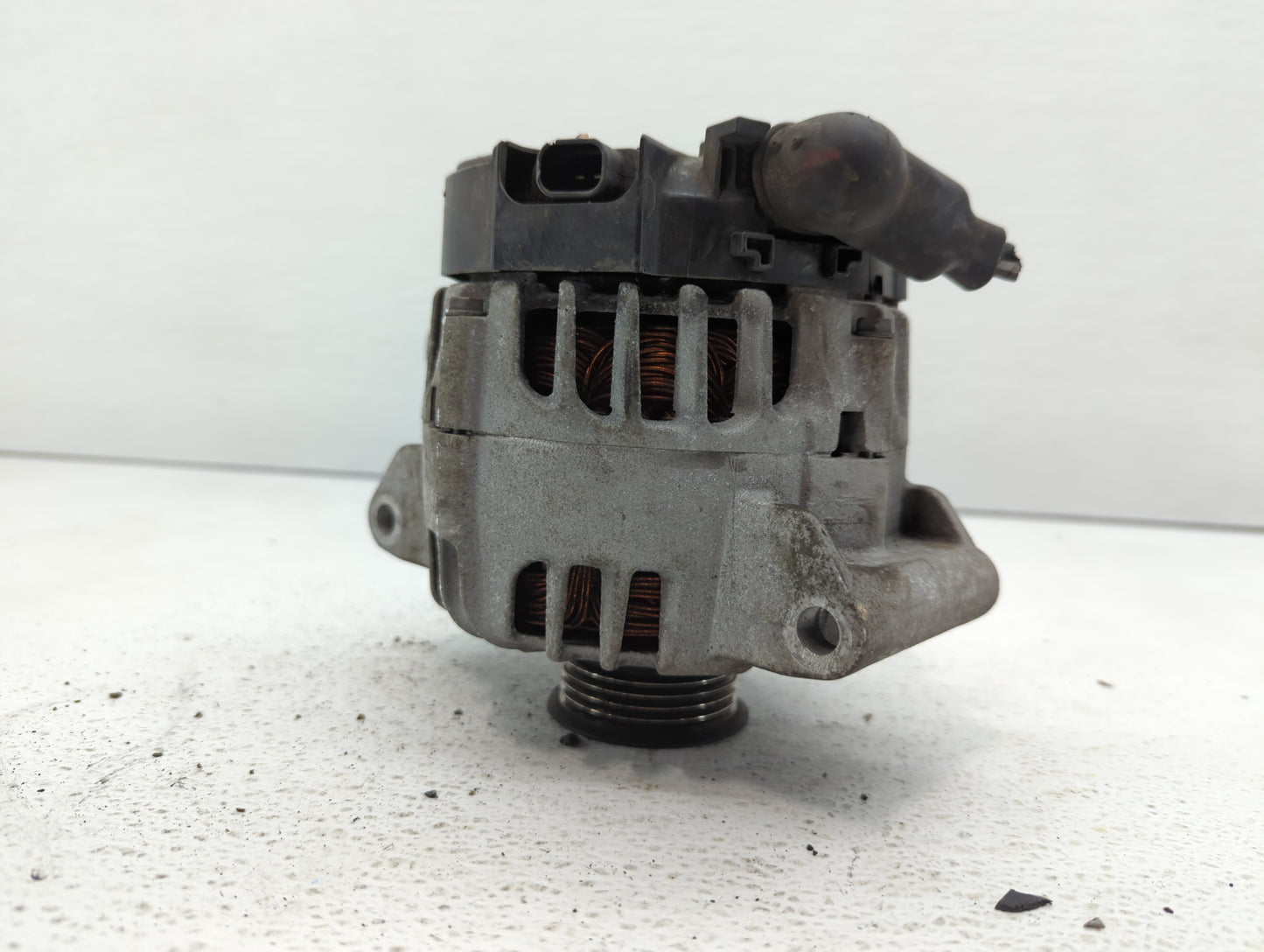 2010-2017 Chevrolet Equinox Alternator Replacement Generator Charging Assembly Engine OEM P/N:13500315 13588328 Fits OEM Use