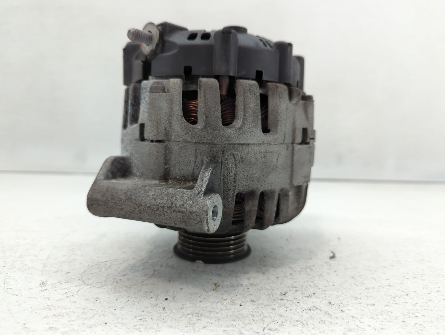 2010-2017 Chevrolet Equinox Alternator Replacement Generator Charging Assembly Engine OEM P/N:2605323 A 13500315 Fits OEM Us