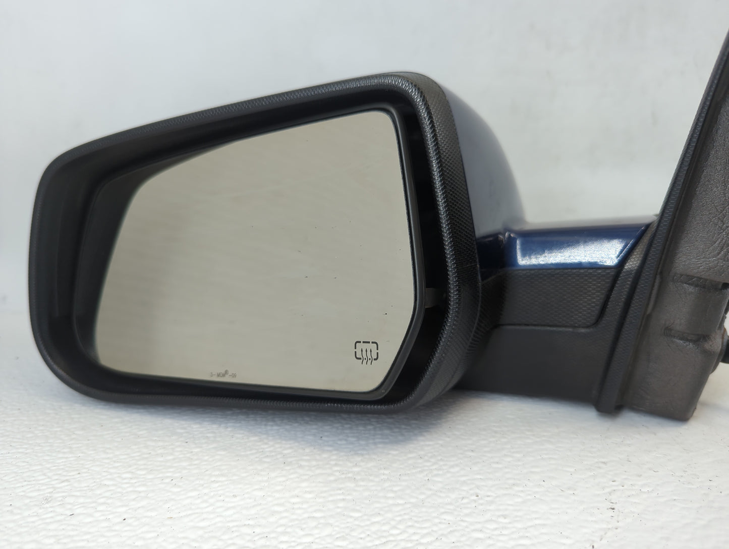 2010-2011 Chevrolet Equinox Driver Side View Mirror - Left Door Mirror OEM Used - Oemusedautoparts1.com
