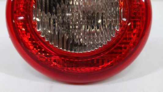 2010 Chevrolet Hhr Tail Light Assembly Passenger Right OEM P/N:25823015 15875484 Fits Fits 2006 2007 2008 2009 2011 OEM Used Auto Parts