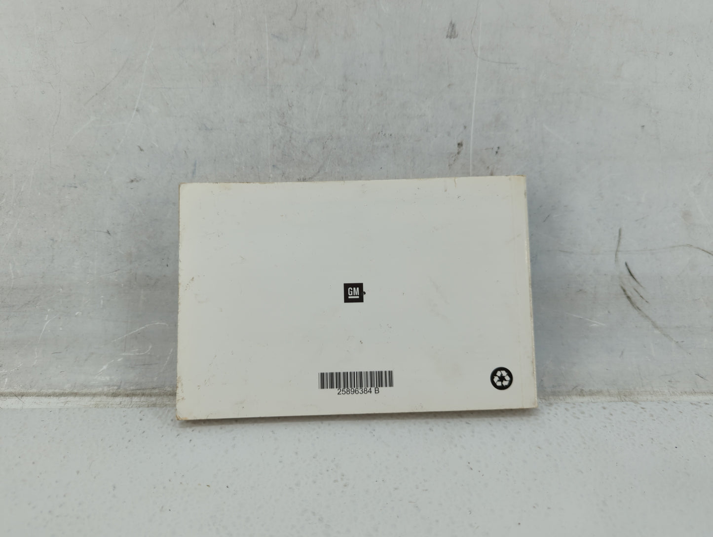 2010 Chevrolet Impala Owners Manual Book Guide P/N:25896384 B OEM Used Auto Parts - Oemusedautoparts1.com