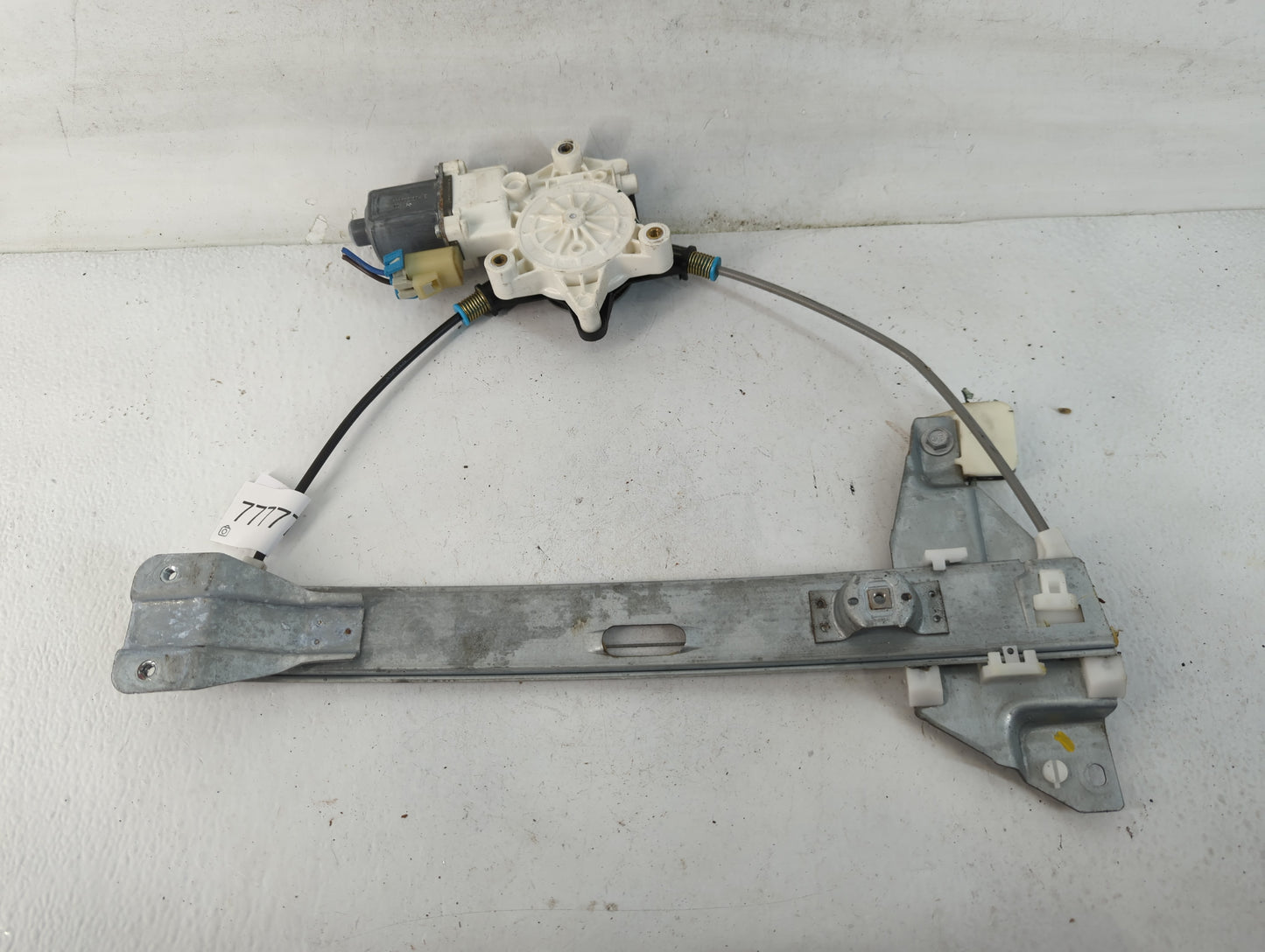 2006-2010 Chevrolet Impala Used Window Regulator Passenger Front - Oemusedautoparts1.com