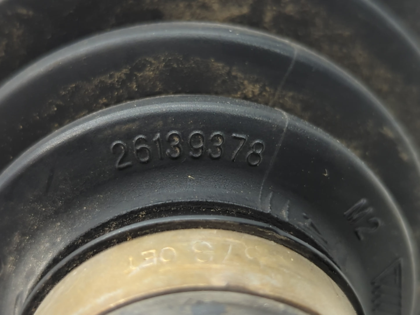 2000-2011 Chevrolet Impala Axle Shaft Front Driver Cv C/v - Oemusedautoparts1.com