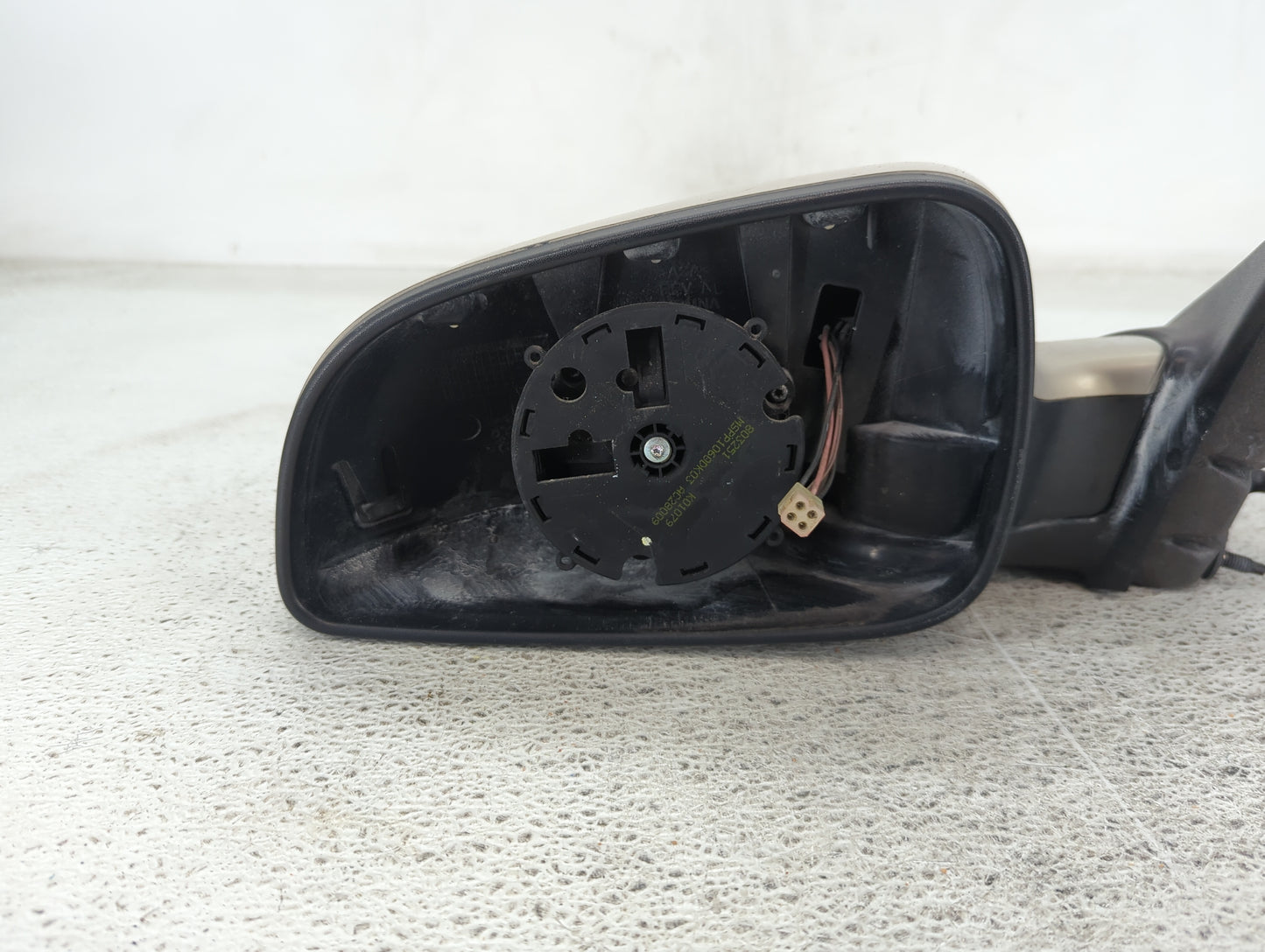 2008-2012 Chevrolet Malibu Driver Side View Mirror - Left Door Mirror OEM Used - Oemusedautoparts1.com