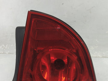 2008 Chevrolet Malibu Passenger Right Side Deck Lid Mounted Tail Light