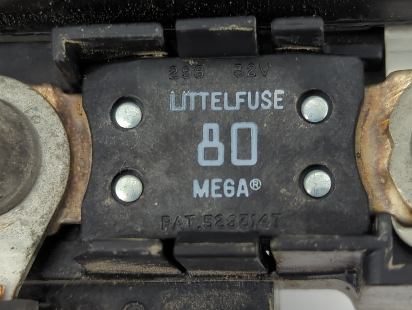 2009-2012 Chevrolet Malibu Fusebox Fuse Box Panel Relay Module Fits Fits 2009 2010 2011 2012 OEM Used Auto Parts - Oemusedau