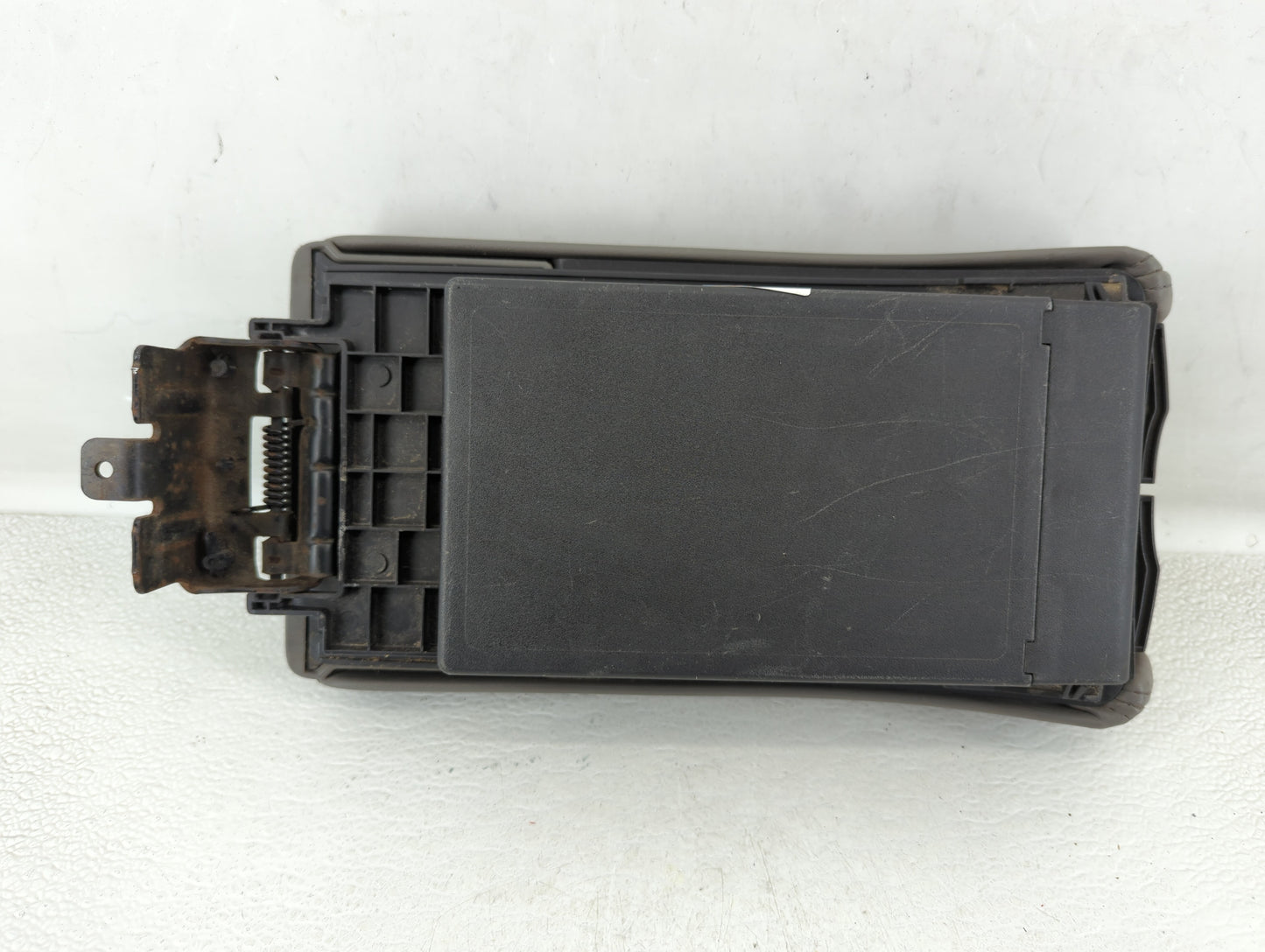 2010 Chevrolet Malibu Center Console Armrest Cover Lid - Oemusedautoparts1.com