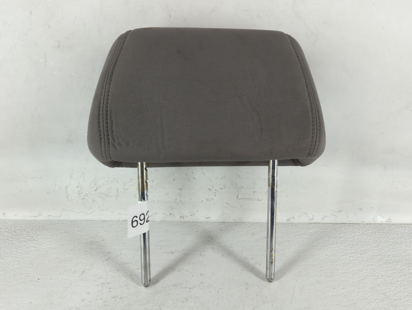 2010 Chevrolet Malibu Headrest Head Rest Rear Seat Fits OEM Used Auto Parts - Oemusedautoparts1.com