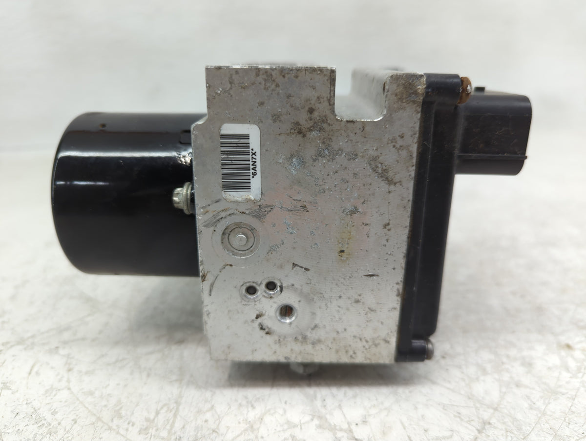 2010 Chevrolet Malibu Anti-Lock Brake ABS Pump Module Actuator OEM P/N:25949990 16607212-N Fits OEM Used Auto Parts - Oemuse
