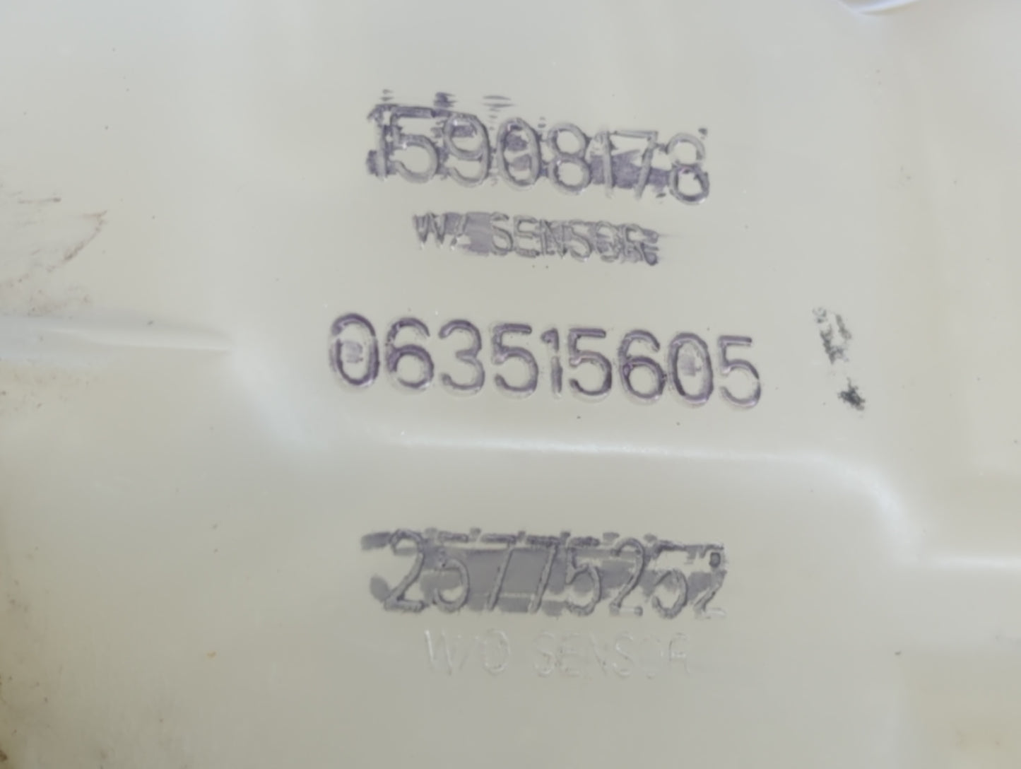 2007 Chevrolet Malibu Radiator Coolant Overflow Expansion Tank Bottle - Oemusedautoparts1.com
