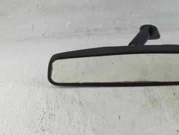 2010 Chevrolet Malibu Interior Rear View Mirror Replacement OEM P/N:IE8011083 Fits OEM Used Auto Parts