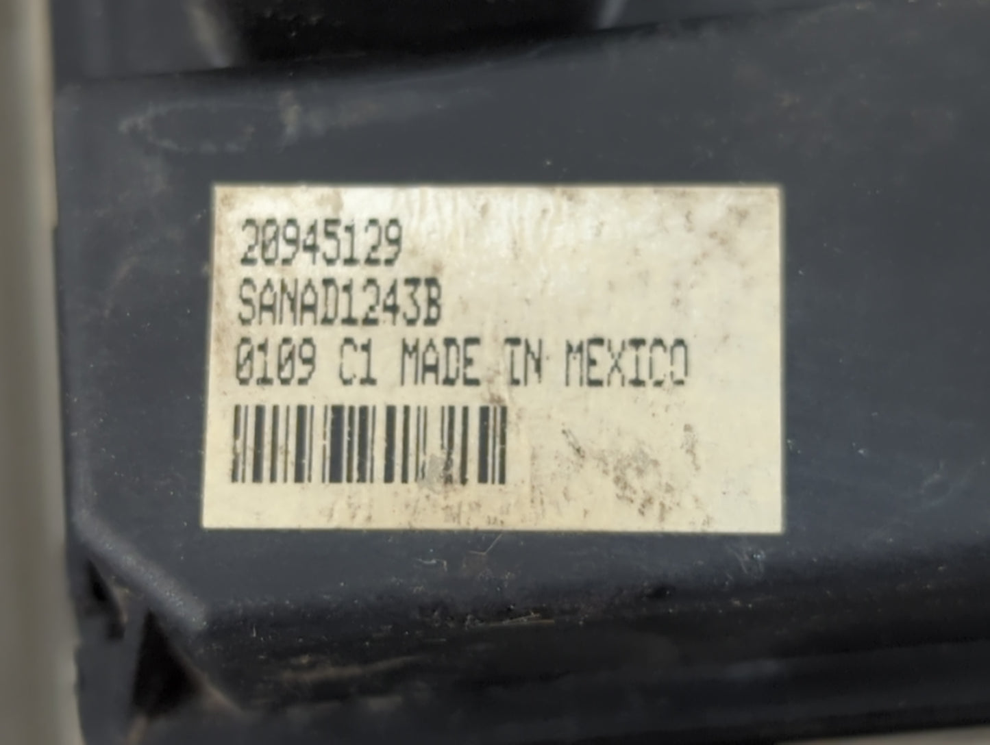 2010 Chevrolet Suburban 1500 Master Power Window Switch Replacement Driver Side Left P/N:20877335AA Fits OEM Used Auto Parts