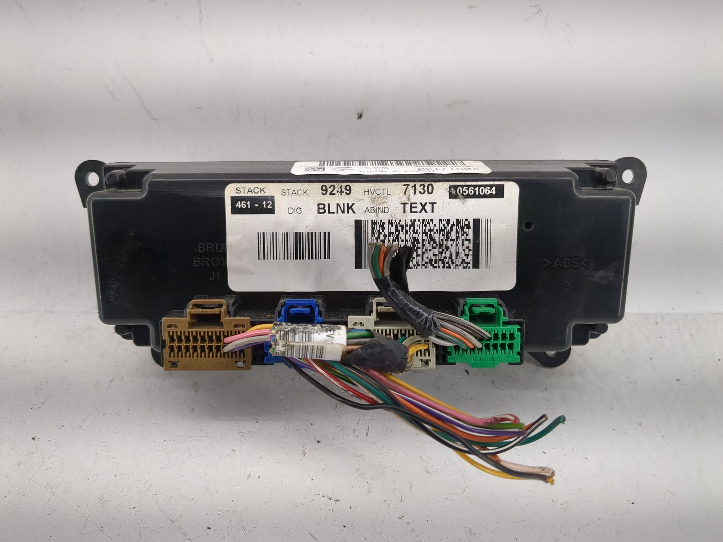 2010 Chevrolet Traverse Climate Control Module Temperature AC/Heater Replacement P/N:20917130 Fits OEM Used Auto Parts - Oem