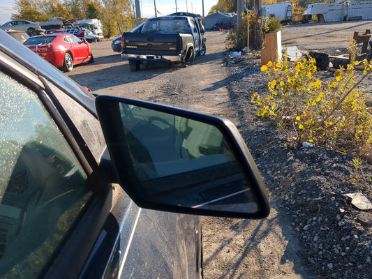2015-2017 Chevrolet Traverse Side Mirror Replacement Passenger Right View Door Mirror Fits OEM Used Auto Parts