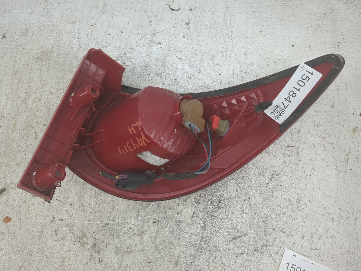 2010 Chevrolet Traverse Tail Light Assembly Driver Left OEM Fits OEM Used Auto Parts - Oemusedautoparts1.com