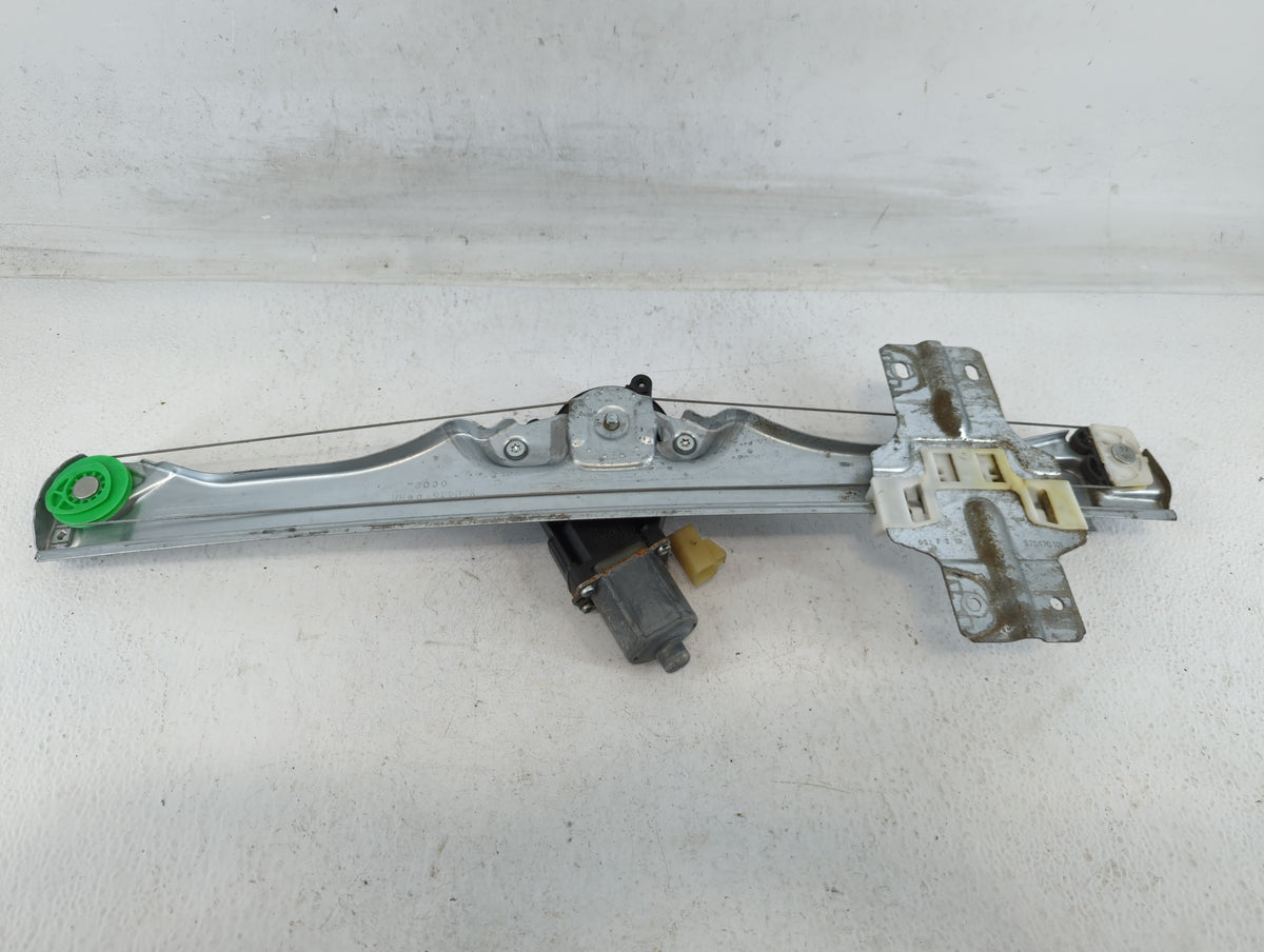 Chevrolet Traverse Used Window Regulator Right Passenger Rear 700832 - Oemusedautoparts1.com