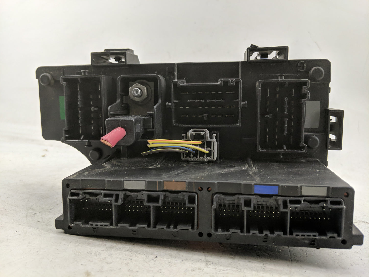 2010-2010 Chrysler Sebring Fusebox Fuse Box Relay Module Tipm R4692777ab - Oemusedautoparts1.com