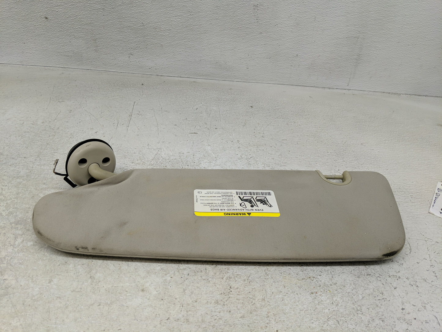 2008-2010 Chrysler Sebring Sun Visor Shade Replacement Driver Left Mirror Fits Fits 2008 2009 2010 OEM Used Auto Parts - Oem