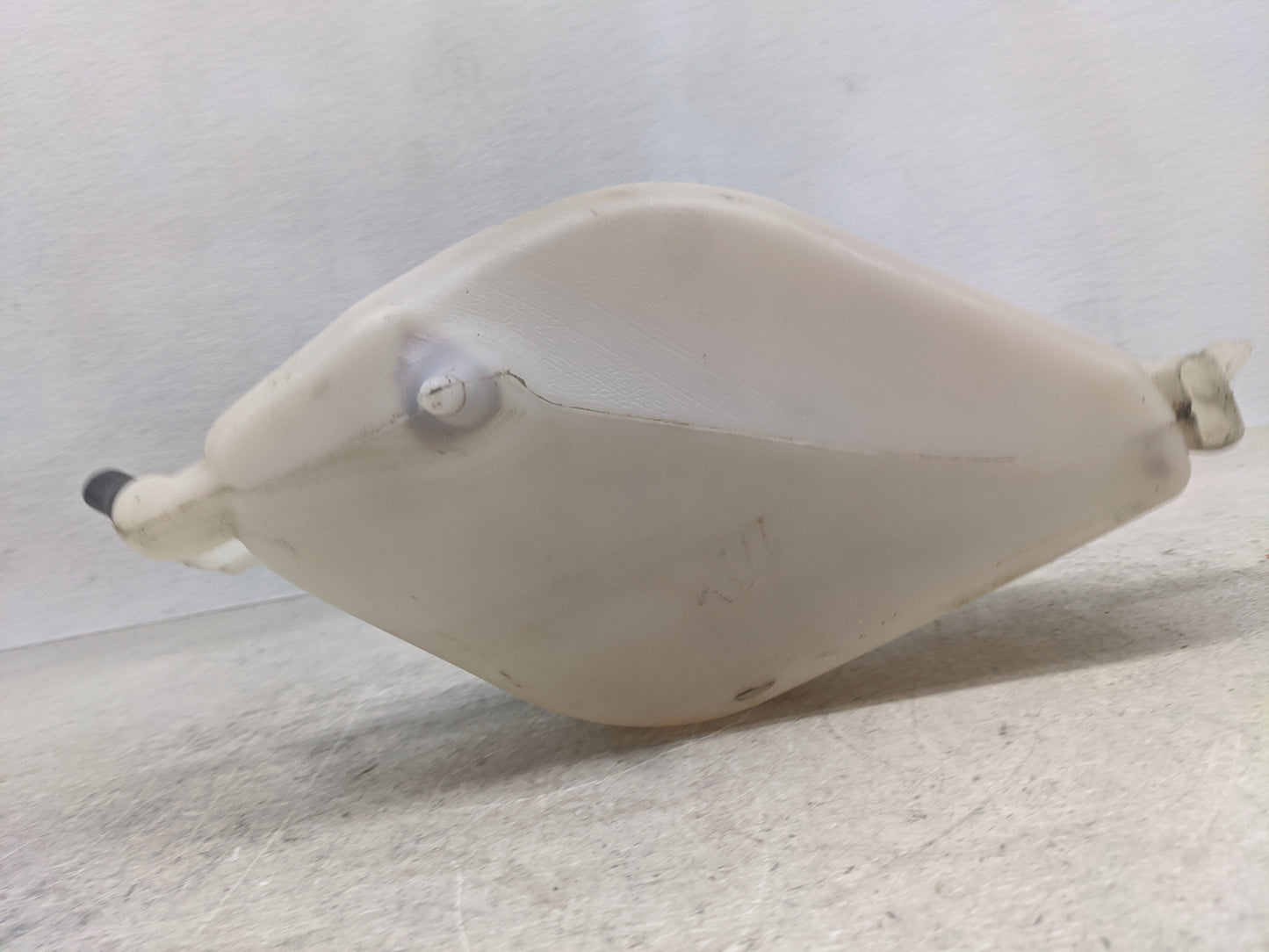 2007 Chrysler Sebring Radiator Coolant Overflow Expansion Tank Bottle 1367034 - Oemusedautoparts1.com