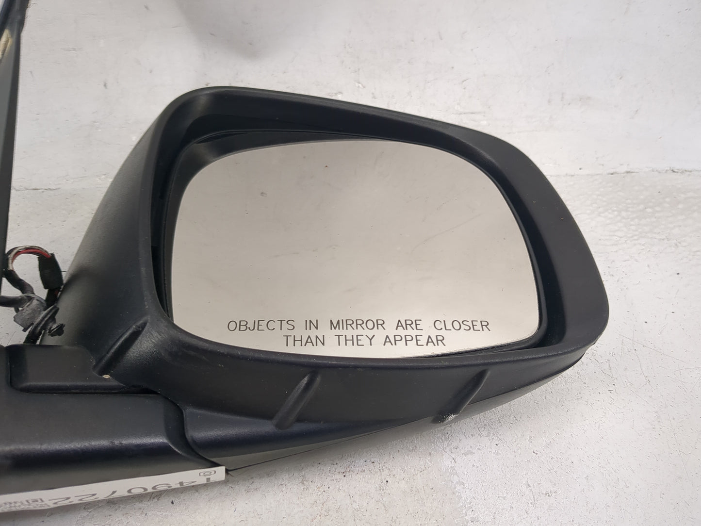 2010 Chrysler Town and Country Passenger Side View Mirror - Right Door Mirror OEM Used - Oemusedautoparts1.com