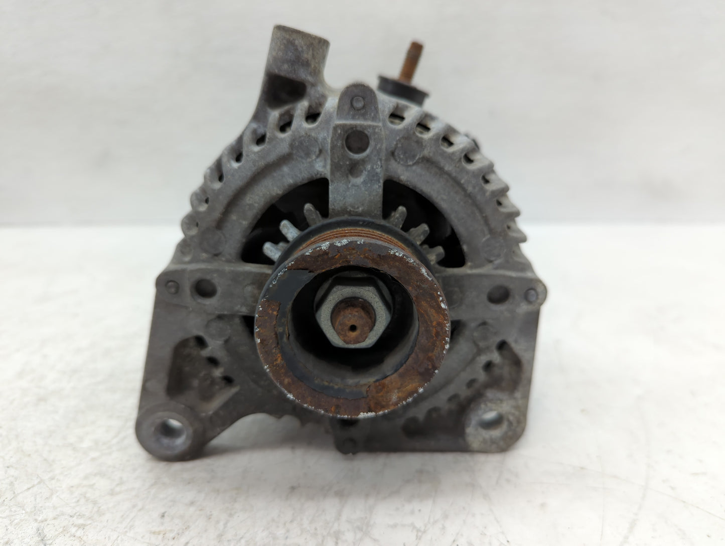 2008-2010 Chrysler Town & Country Alternator Replacement Generator Charging Assembly Engine OEM Fits Fits 2007 2008 2009 201