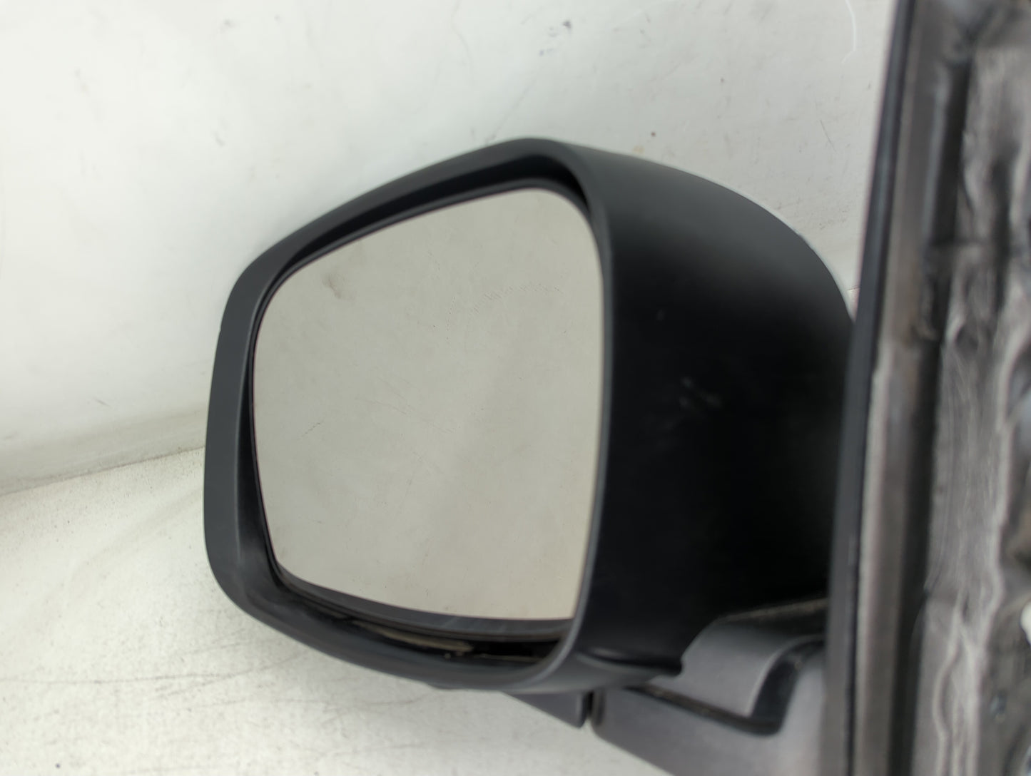 2008 Chrysler Town & Country Driver Left Side View Manual Door Mirror - Oemusedautoparts1.com