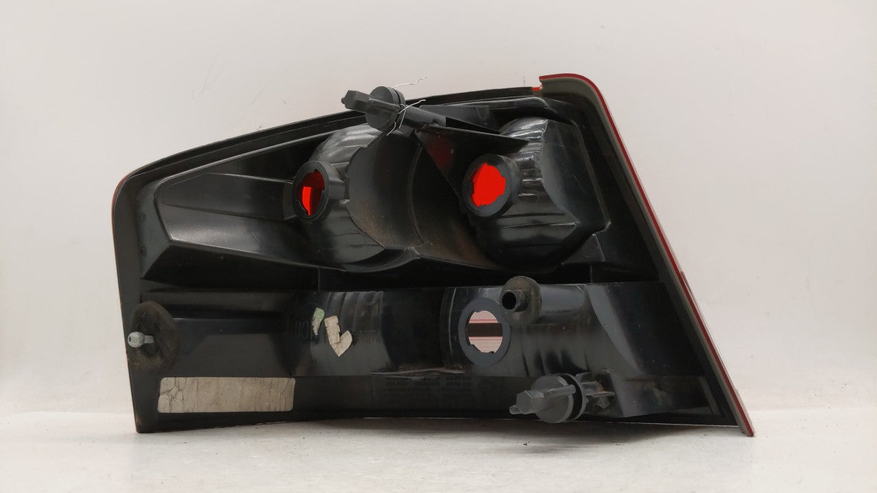 2008-2010 Dodge Avenger Tail Light Assembly Passenger Right OEM P/N:05303990AG E132707 Fits Fits 2008 2009 2010 OEM Used Aut