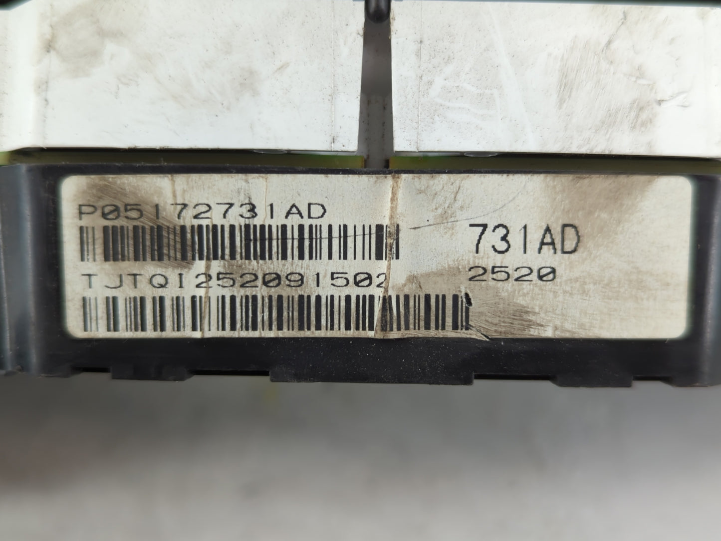 2010 Dodge Avenger Instrument Cluster Speedometer Gauges P/N:P05172731AD Fits OEM Used Auto Parts - Oemusedautoparts1.com